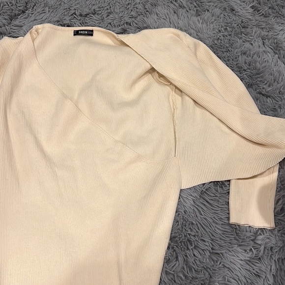 SHEIN Wrap Dress - Picture 6 of 7